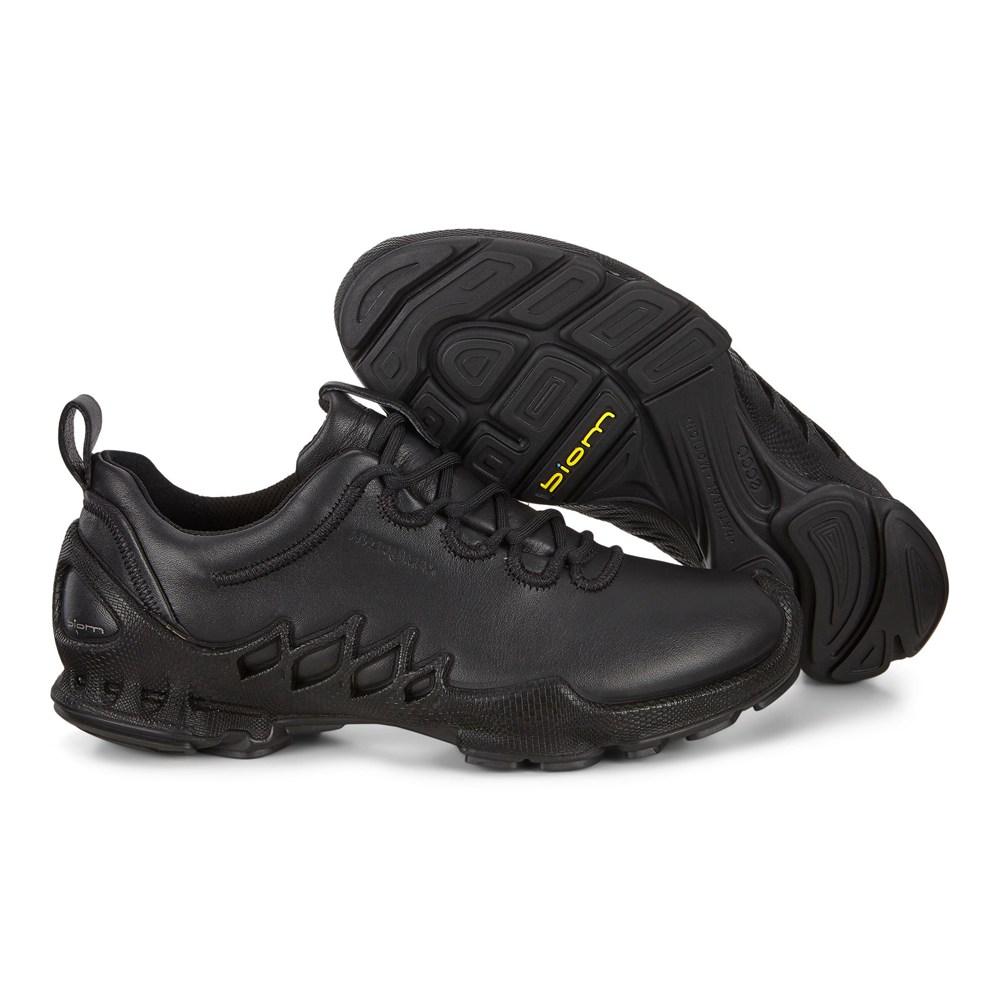 ECCO Womens Hiking Shoes Black - Biom Aex Low - LSK-374816